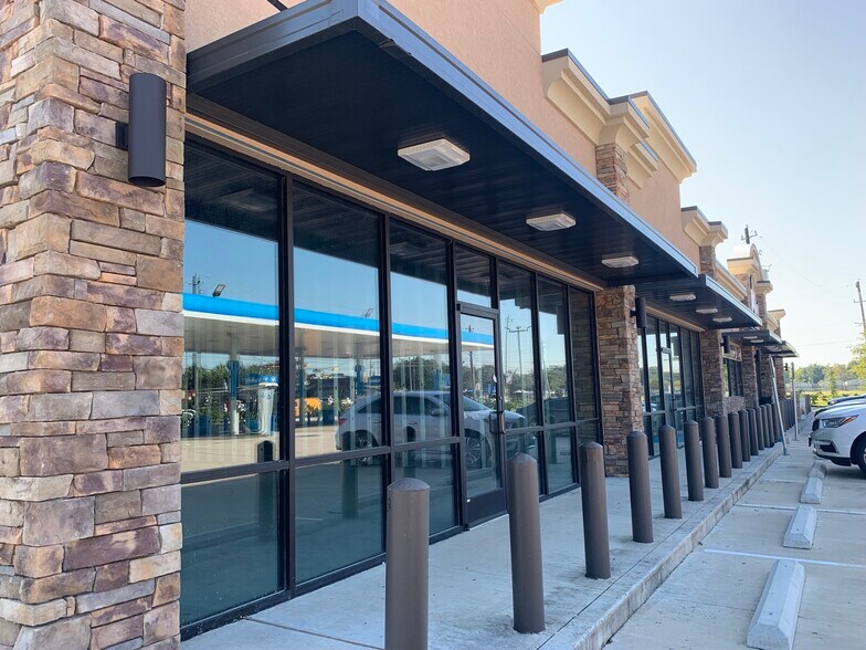 More Photos Of 10619 S Gessner Rd, Houston Freestanding For Lease