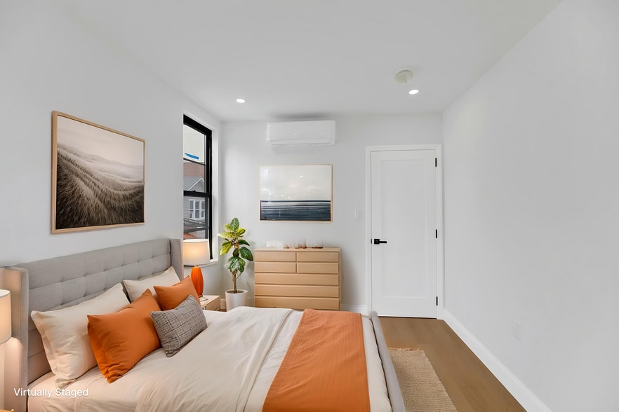 More Photos Of 3013 Brighton 5th St, Brooklyn Apartments For Sale