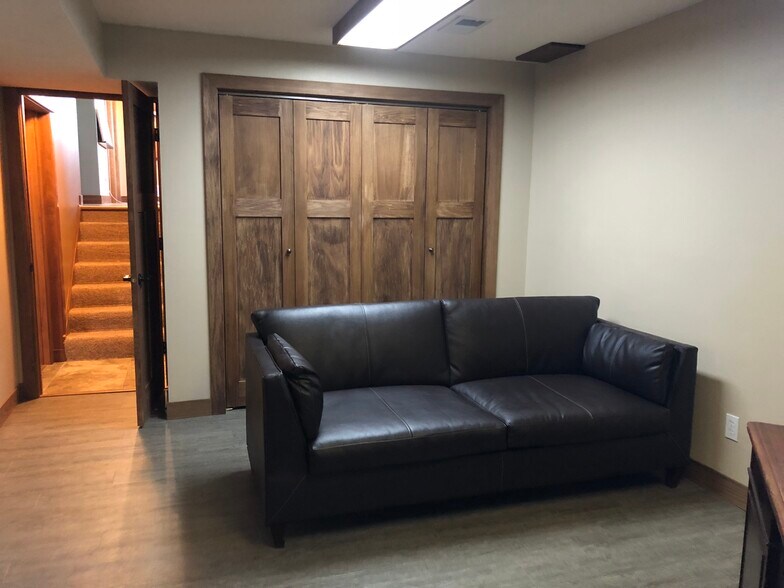 More Photos Of 4115 N US Highway 51, Janesville Showroom For Sale
