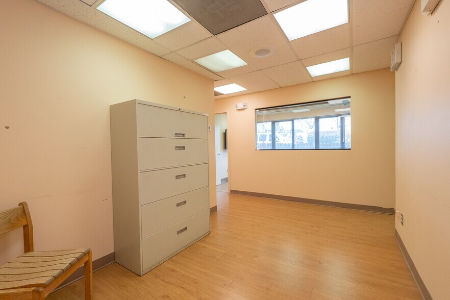 More Photos Of 622 Georges Rd, North Brunswick Medical For Sale