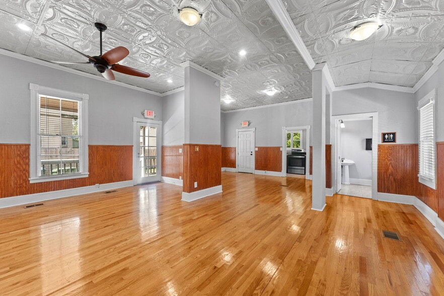 More Photos Of 4206 N Nebraska Ave, Tampa Loft Creative Space For Sale