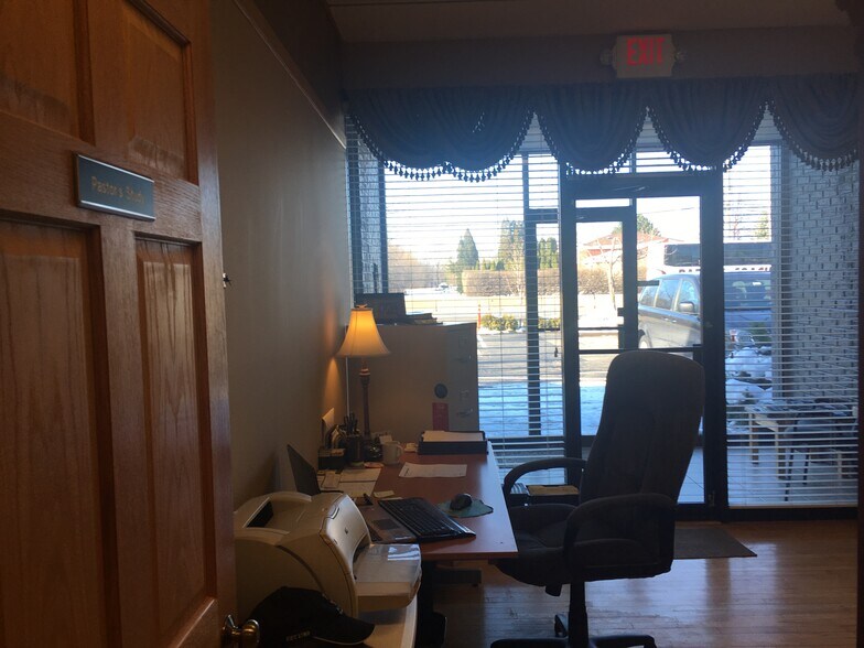 More Photos Of 1307 E Palatine Rd, Arlington Heights Religious Facility For Sale