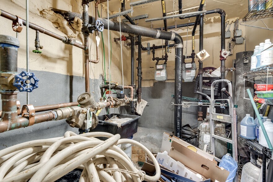 More Photos Of 626 Vanderbilt Ave, Brooklyn Apartments For Sale