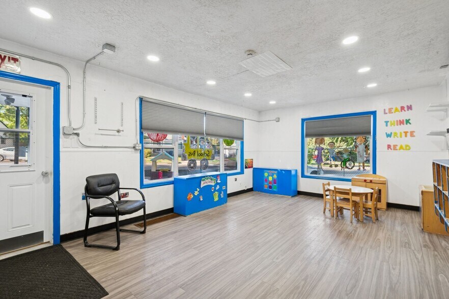 More Photos Of 302 Chimes View Dr, South Ogden Daycare Center For Sale