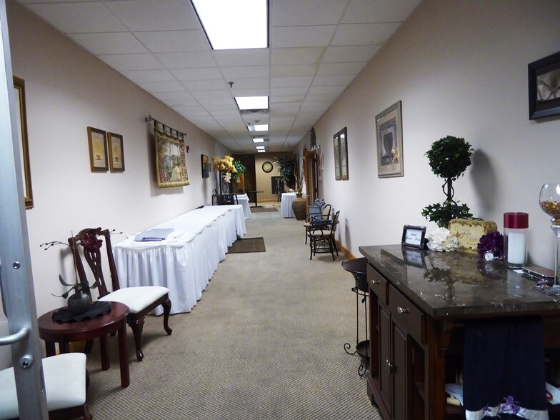 More Photos Of 879 Freeport Rd, Creighton Medical For Lease