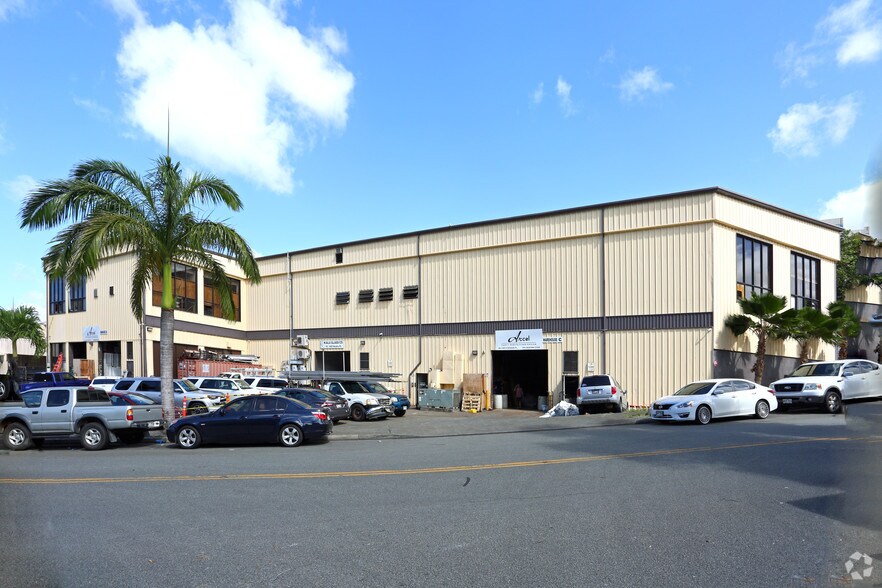 More Photos Of 99-1405 Koaha Pl, Aiea Warehouse For Lease