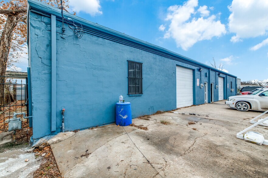 Primary Photo Of 8019 Richards St, Houston Flex For Sale