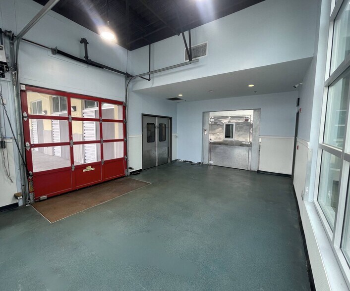 More Photos Of 2501 E President St, Savannah Food Processing For Lease