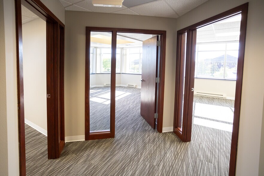 More Photos Of 19105 W Capitol Dr, Brookfield Medical For Lease