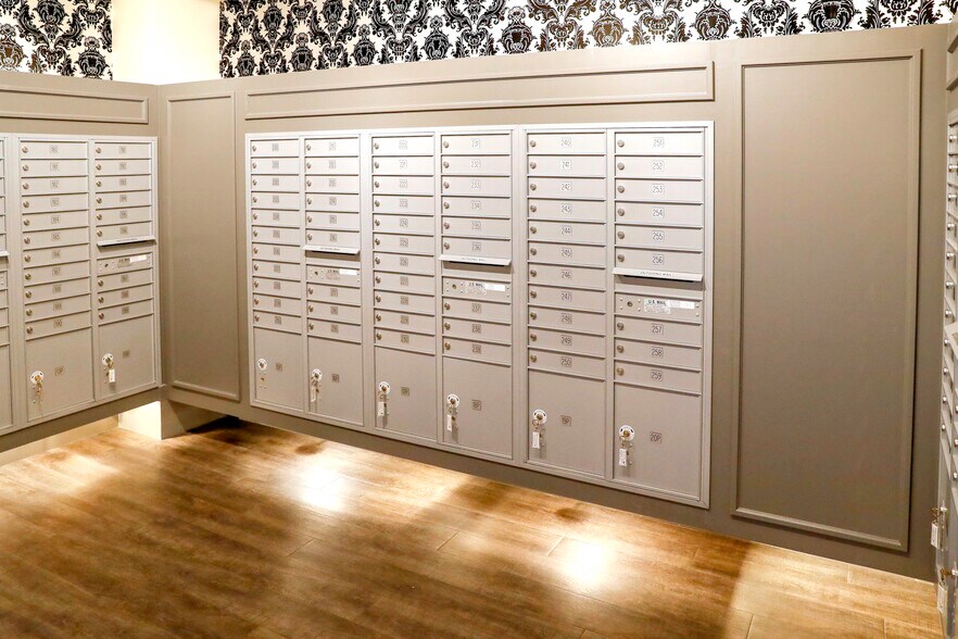 More Photos Of 8105 Rasor Blvd, Plano Coworking Space