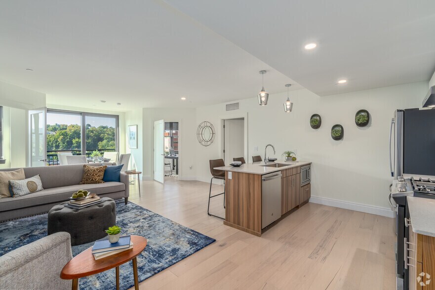 More Photos Of 100 Northampton St, Easton Apartments For Sale