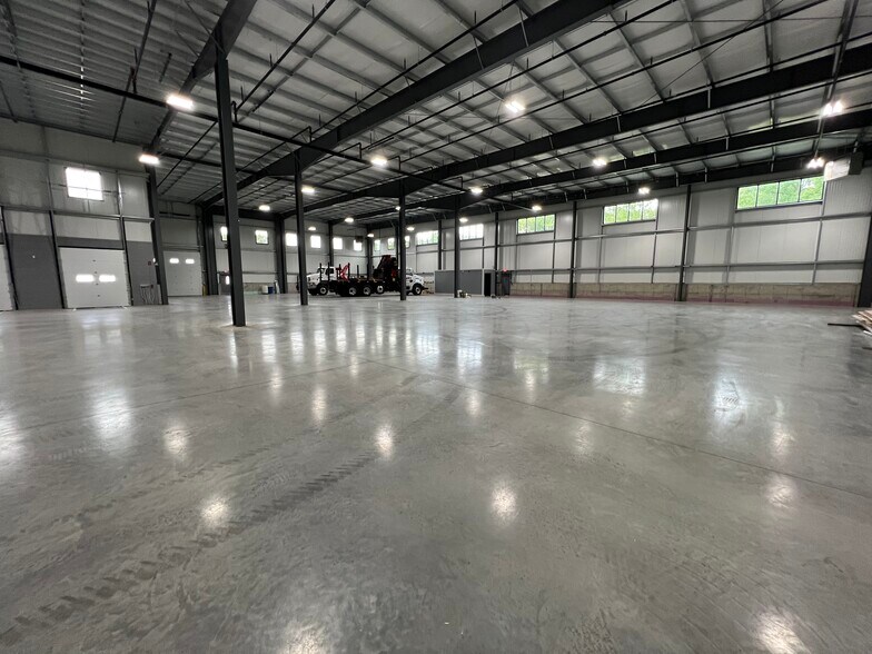 More Photos Of 17 Enterprise Dr, Monroe Manufacturing For Lease