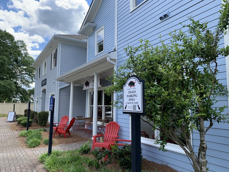More Photos Of 1055 Canton St, Roswell Storefront Retail Office For Lease