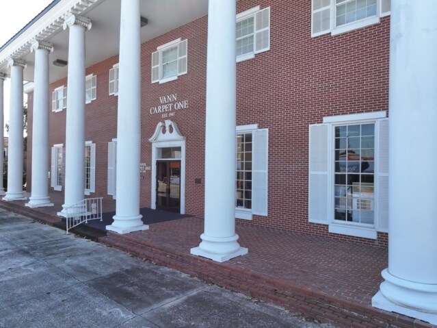 More Photos Of 164 NW Madison St, Lake City Medical For Lease