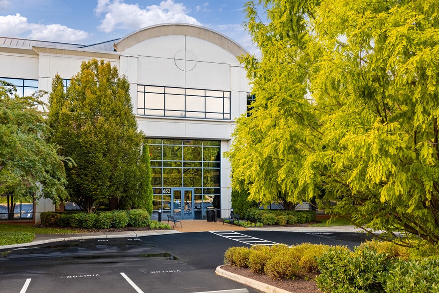 More Photos Of 675 Peter Jefferson Pky, Charlottesville Unknown For Lease