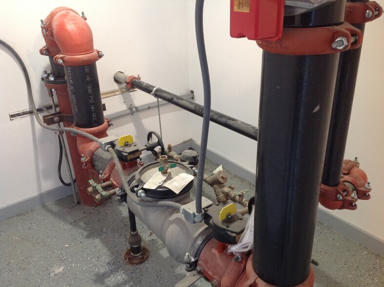 More Photos Of 1240 Oronoque Rd, Milford Manufacturing For Sale