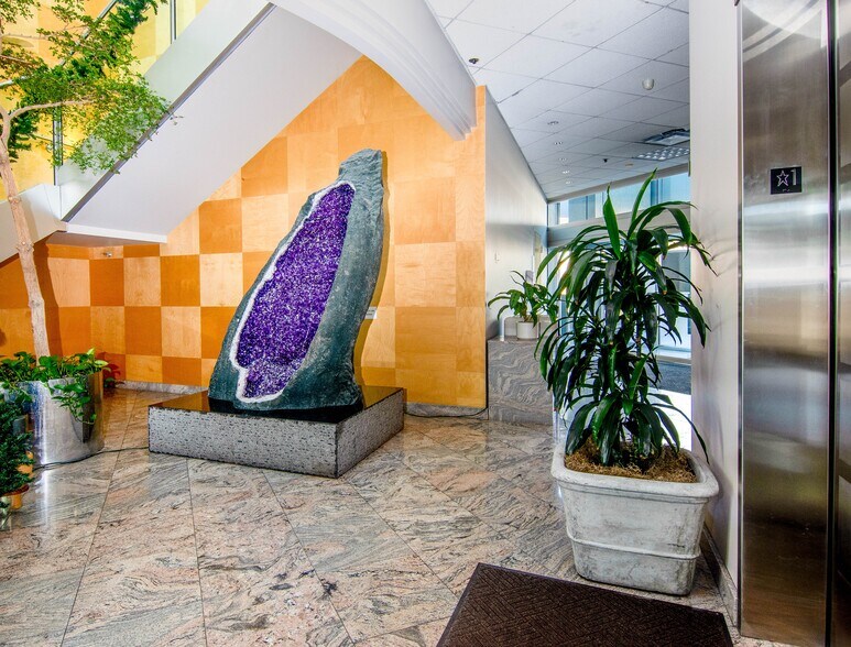 More Photos Of 4725 Holladay Blvd, Salt Lake City Office For Lease