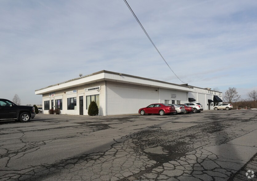 More Photos Of 2150 Oriskany St W, Utica Freestanding For Lease