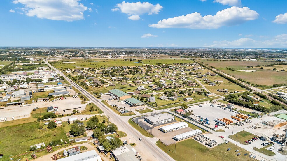 More Photos Of 12250 US Business Highway 287 N, Fort Worth Distribution For Lease