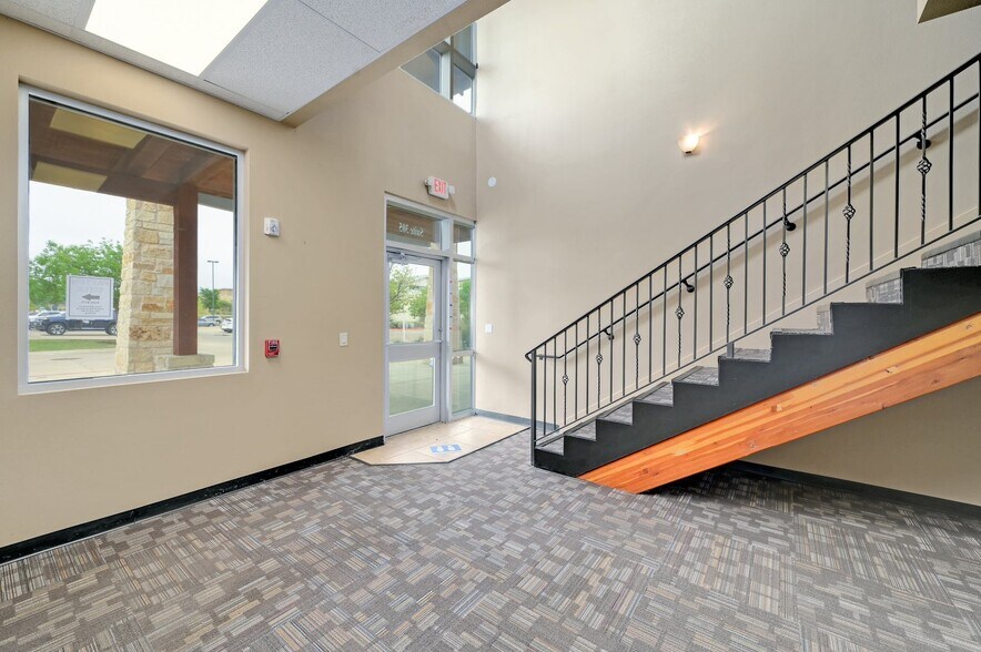 More Photos Of 333 US HWY 290 E, Dripping Springs Unknown For Lease