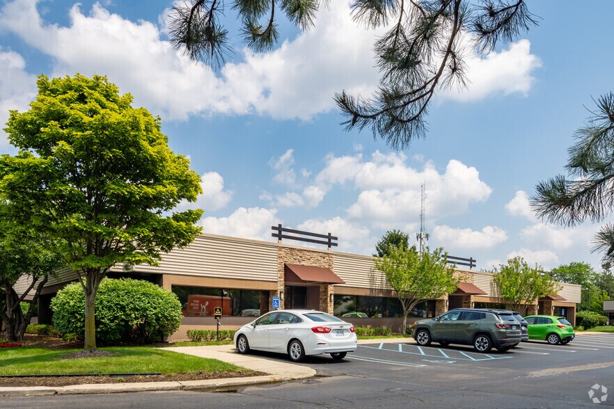 More Photos Of 27650-27652 Franklin Rd, Southfield Unknown For Lease