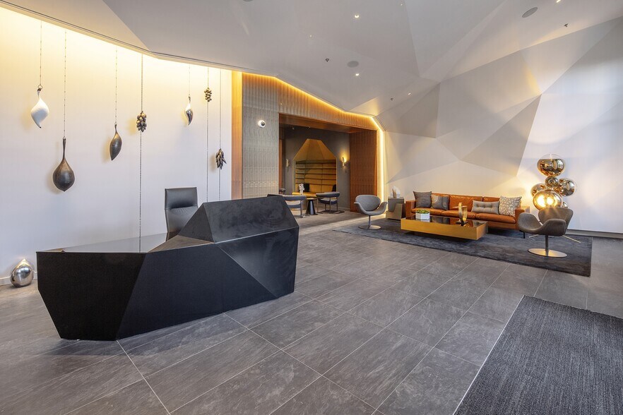 More Photos Of 255 NW 10th Ave, Portland Apartments For Lease