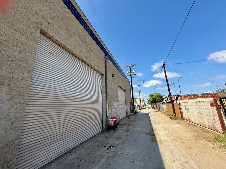 More Photos Of 1533 Wilson Ave, National City Manufacturing For Lease
