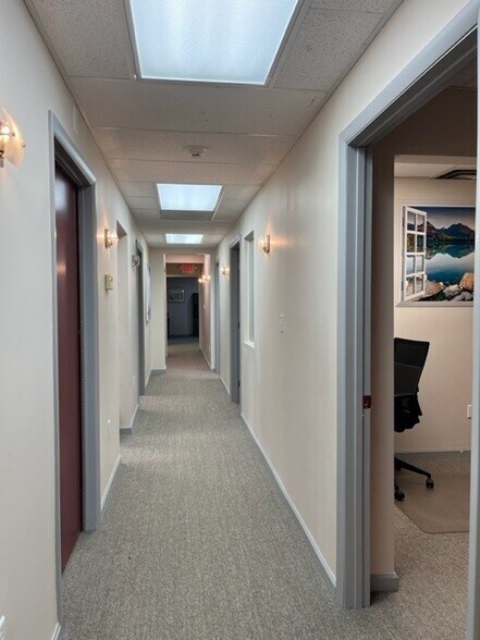 More Photos Of 608 E McMurray Rd, McMurray Medical For Lease