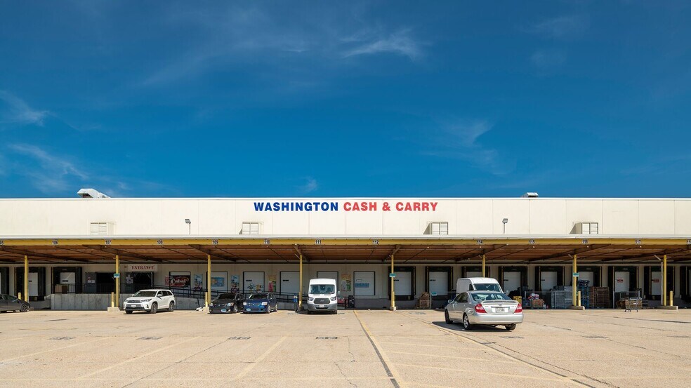 More Photos Of 6300 Columbia Park Rd, Cheverly Warehouse For Lease