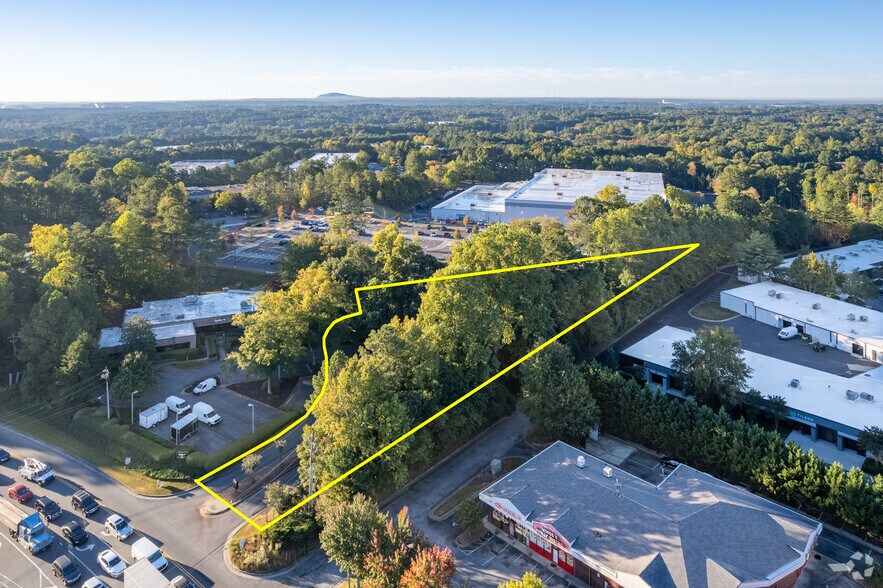 More Photos Of 4898 S Old Peachtree Rd, Peachtree Corners Office For Sale
