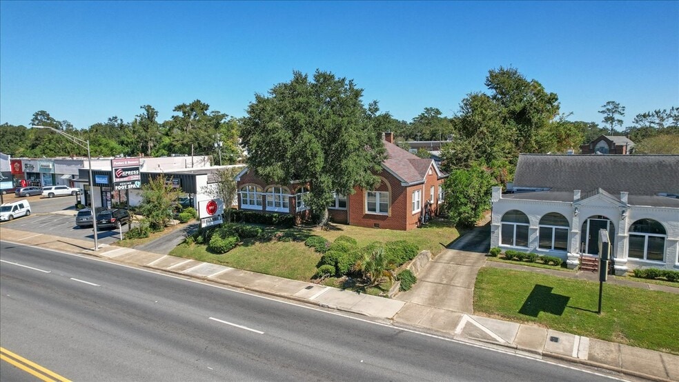 More Photos Of 919 N Monroe St, Tallahassee Freestanding For Lease