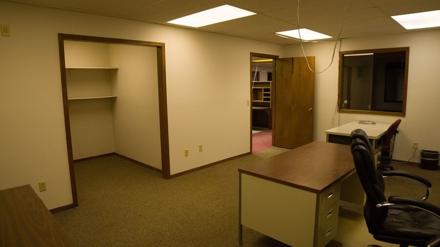 More Photos Of 4310 Oklahoma Ave, Woodward Distribution For Sale