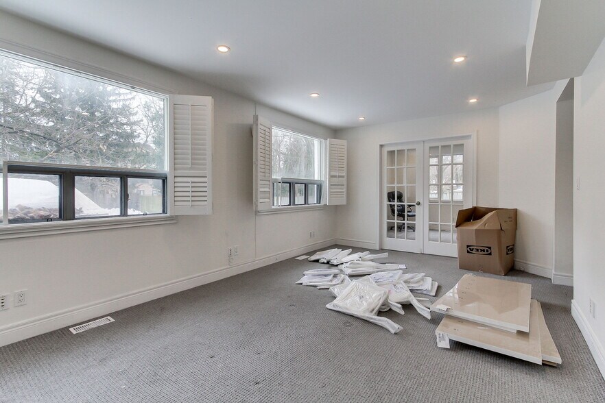 More Photos Of 187 Finch Ave W, Toronto Office Residential For Sale