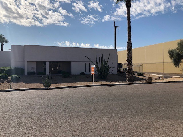 More Photos Of 3131 W Lewis Ave, Phoenix Manufacturing For Lease