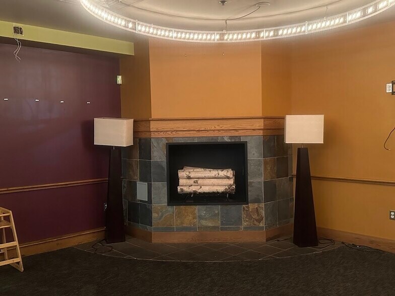 More Photos Of 52 Summer St, Boston General Retail For Lease