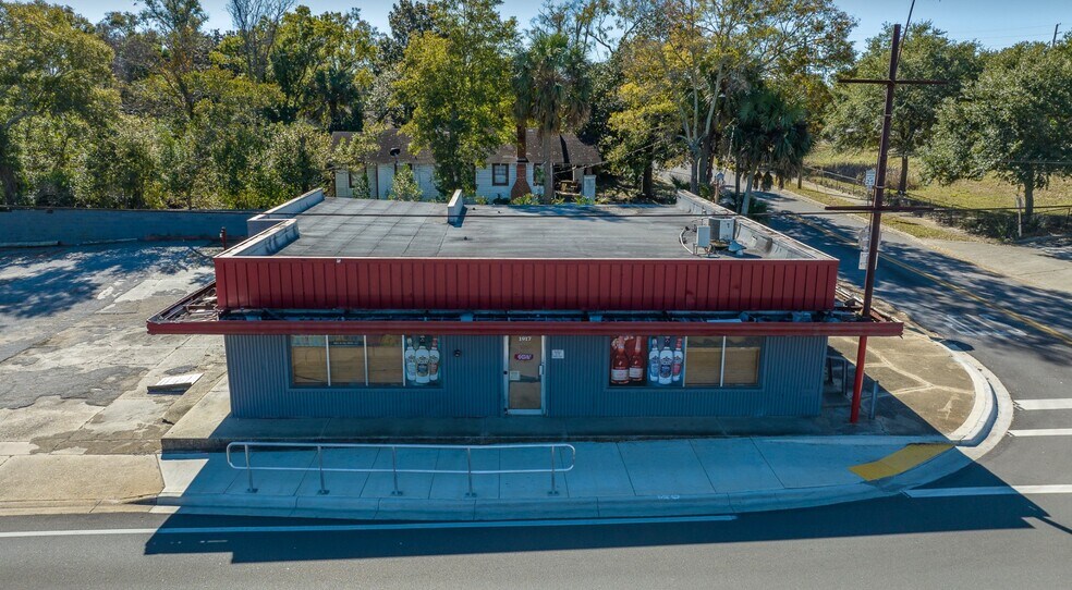 More Photos Of 1917 Cervantes St, Pensacola Freestanding For Lease