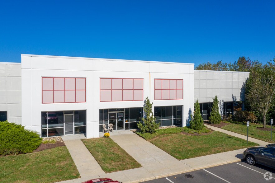 More Photos Of 5 Terri Ln, Burlington Flex For Lease