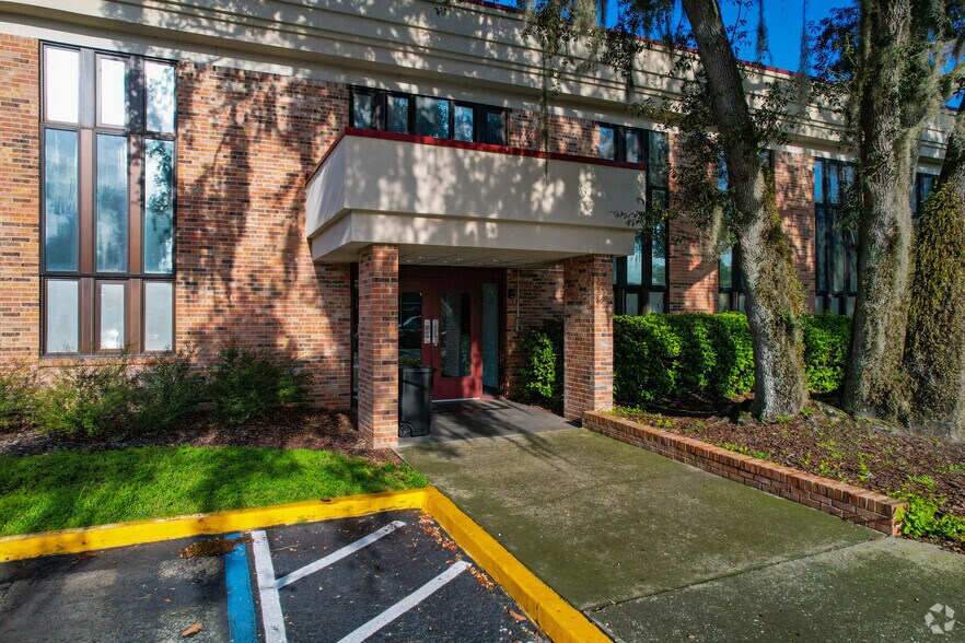 More Photos Of 10320 N 56th St, Temple Terrace Medical For Lease