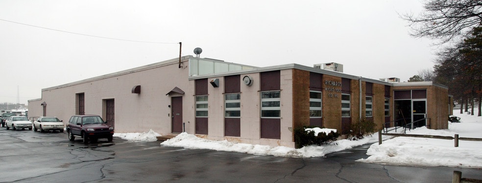 Primary Photo Of 250 Cherry St, Plymouth Flex For Lease