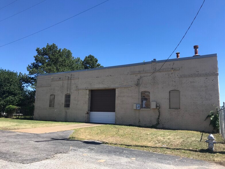 Primary Photo Of 147 Nebraska, Memphis Warehouse For Sale