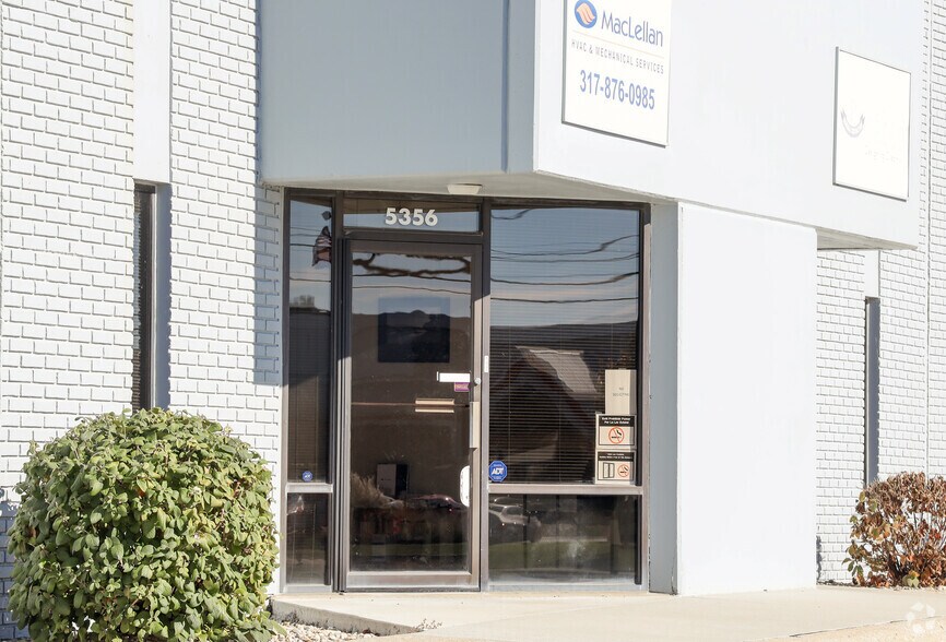 More Photos Of 5314-5356 W 79th St, Indianapolis Warehouse For Lease