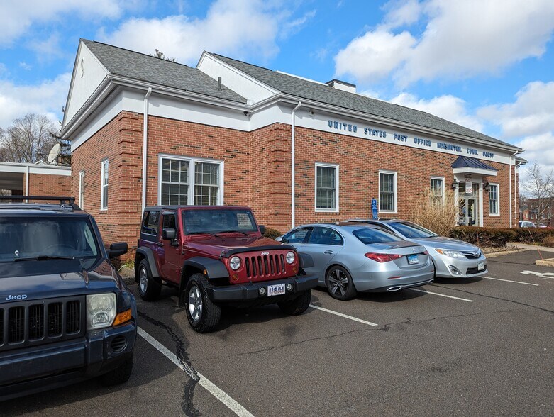 More Photos Of 62 Kensington Rd, Berlin Post Office For Sale
