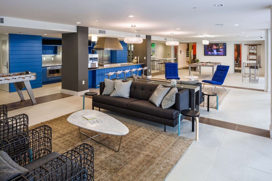 More Photos Of 13488 Maxella Ave, Marina Del Rey Apartments For Lease