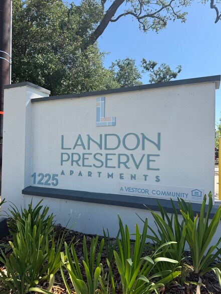 More Photos Of 1225 Landon Preserve Cir, Brandon Apartments For Lease