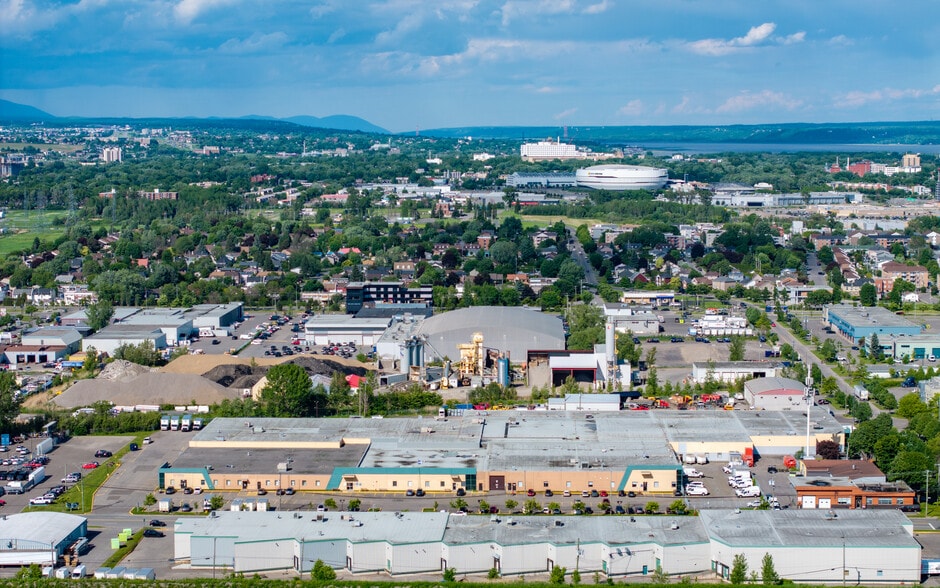 More Photos Of 650 Av Godin, Québec Warehouse For Lease
