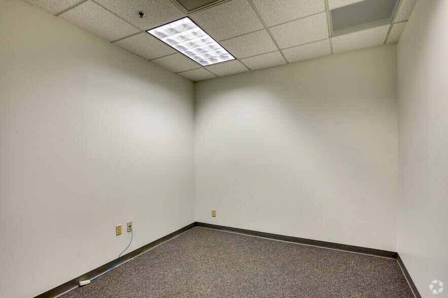 More Photos Of 11300 4th St N, Saint Petersburg Office For Lease