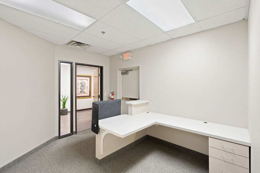 More Photos Of 4001 E Mountain Sky Ave, Phoenix Medical For Lease