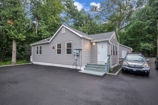 More Photos Of 440 Middle Country Rd, Middle Island Apartments For Sale