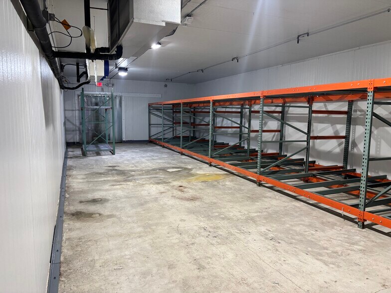 More Photos Of 1846-1848 NW 22nd St, Miami Warehouse For Lease