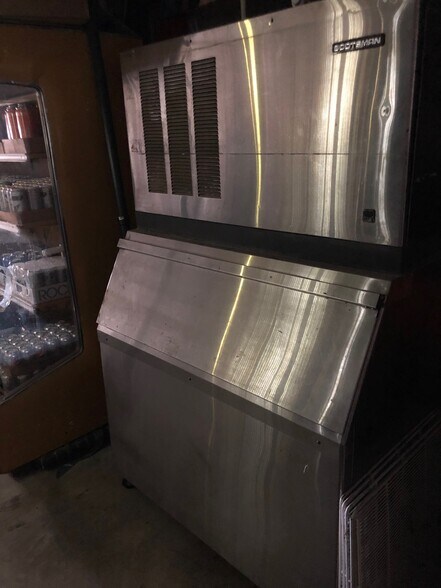 More Photos Of 432 South St, Mabton Freestanding For Lease